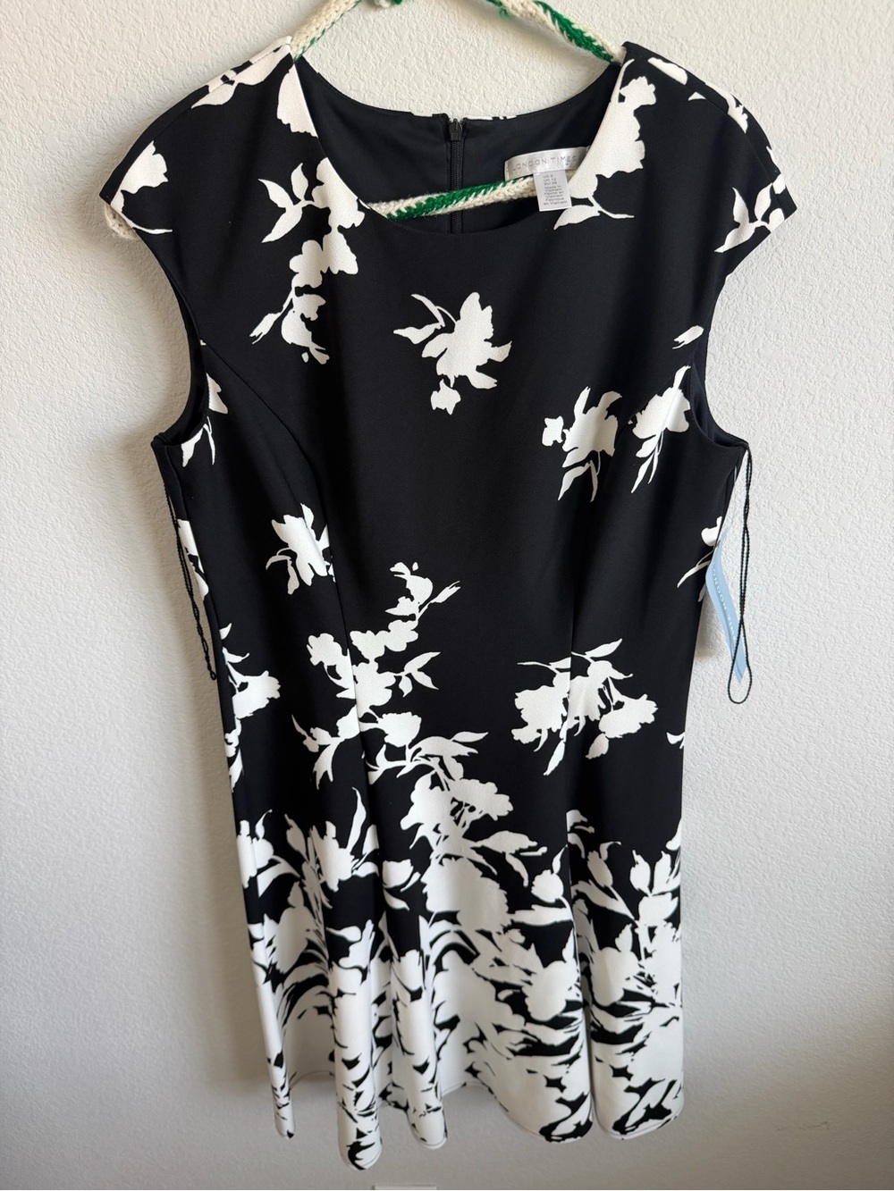 London Times Black and White Floral Midi Dress